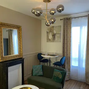 Apartment Bella Mia - Chic Near Orly Rport 15mns Frm Paris, Choisy-le-Roi